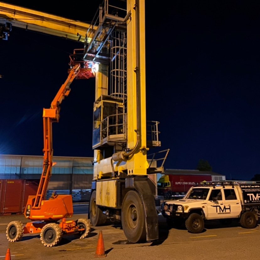 Mobile crane weld repairs